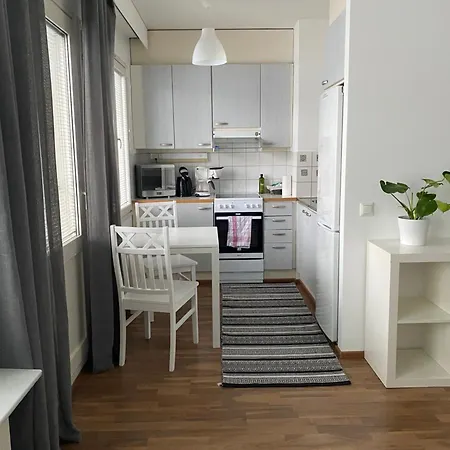 Niinivaaran Tilava Ja Valoisa Yksioe 2 Apartamento